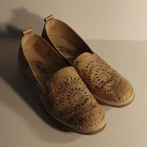 Ladies Beacon Shoes Size 12 Slip on Shoe Ladies Tan Flat